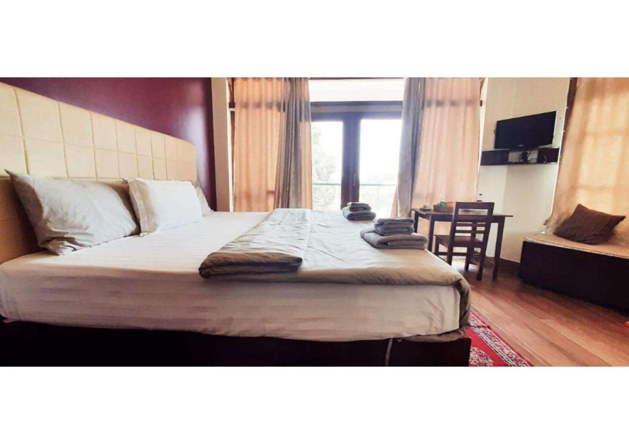 East Blue Homestay Šillong Exteriér fotografie